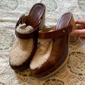 NEW UNWORN Madewell Sherpa clogs in Bordeaux